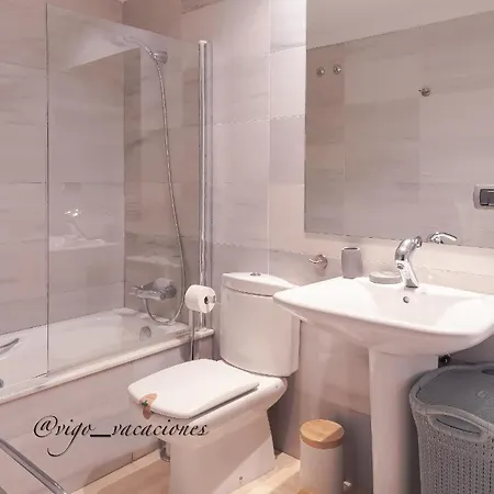 M Valladares18 By Vigovacaciones * ヴィーゴ